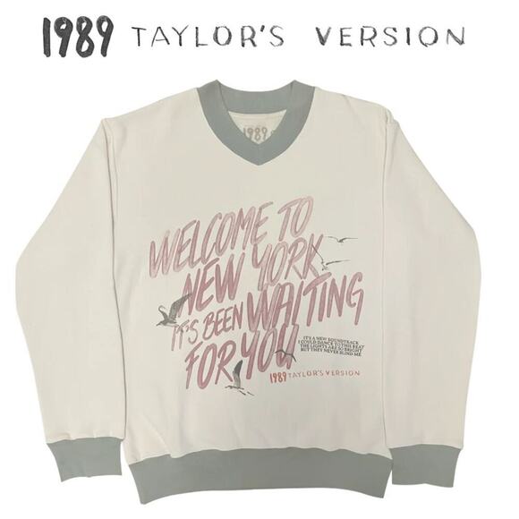 NEW Taylor Swift 1989 Sweatshirt size Medium Welcome to New York Pullover Fleece - Picture 3 of 7